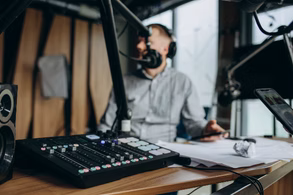 RadioRoo live broadcast intelligence